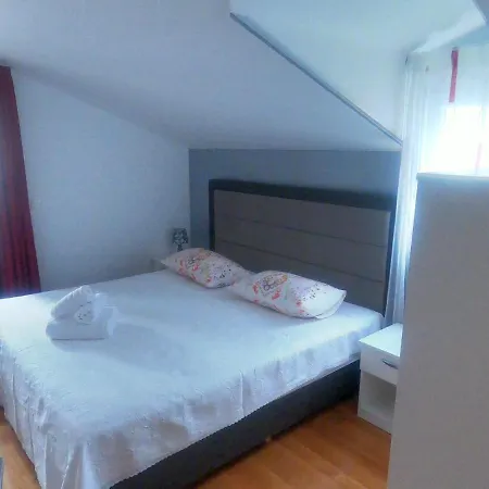 Apartamento Nice With Free Parking Place For 1 Car *